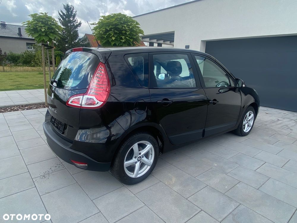 Renault Scenic 1.6 16V 110 Authentique - 25