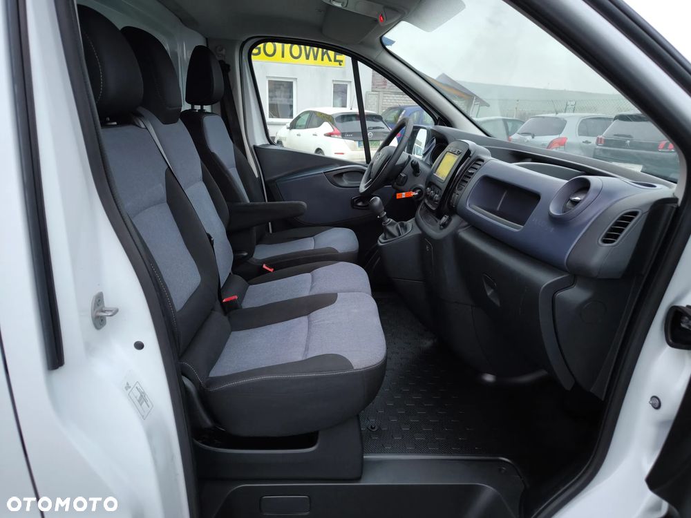 Opel Vivaro - 9