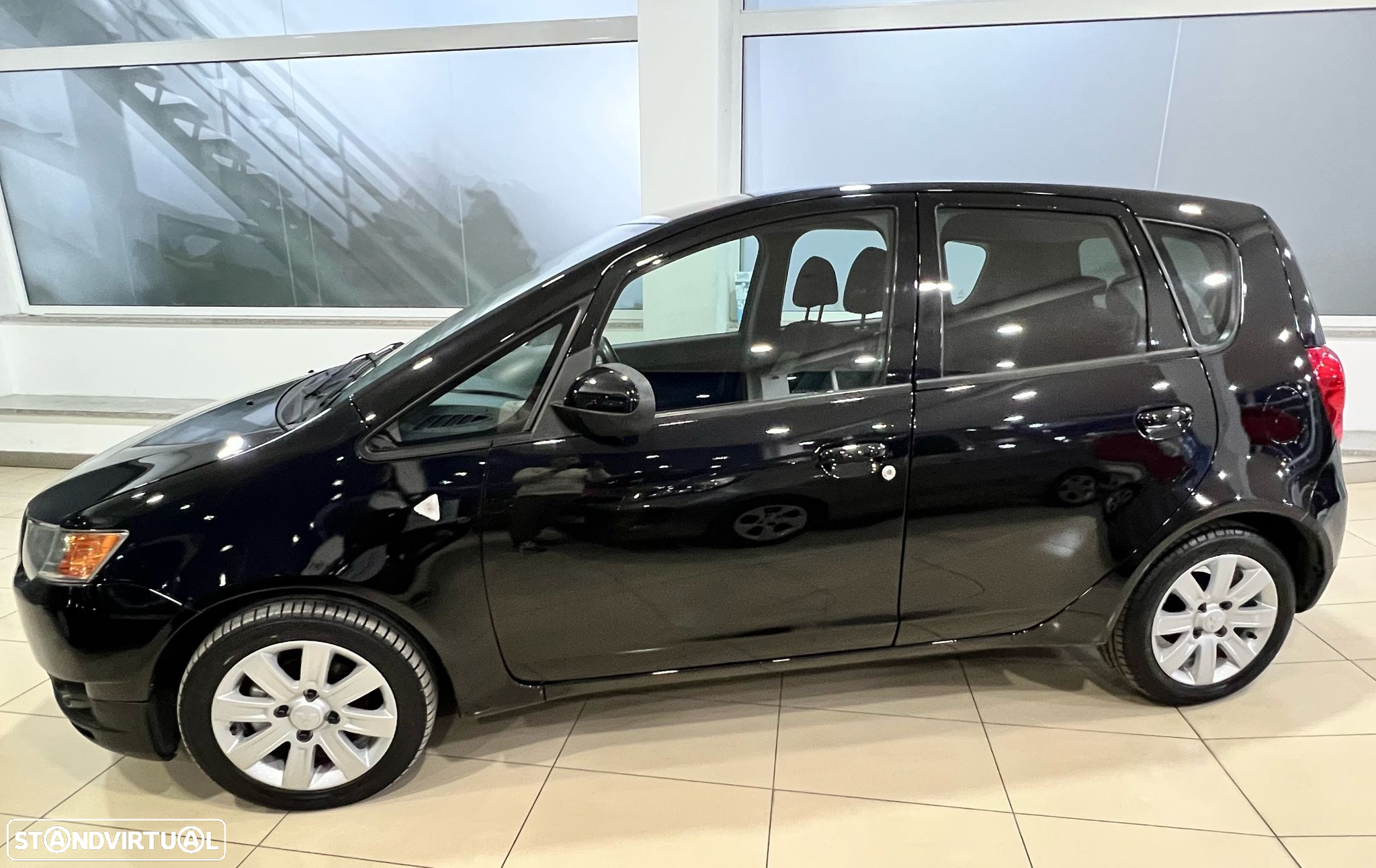 Mitsubishi Colt 1.3 Invite JLL/FN/CAV - 9