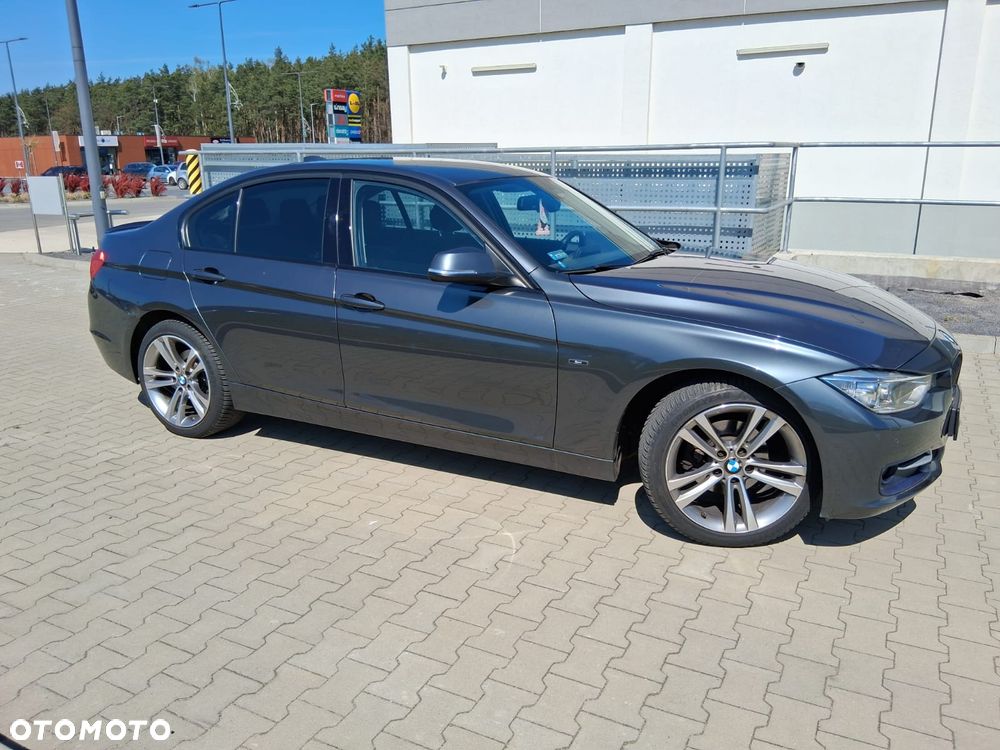 BMW Seria 3 - 12