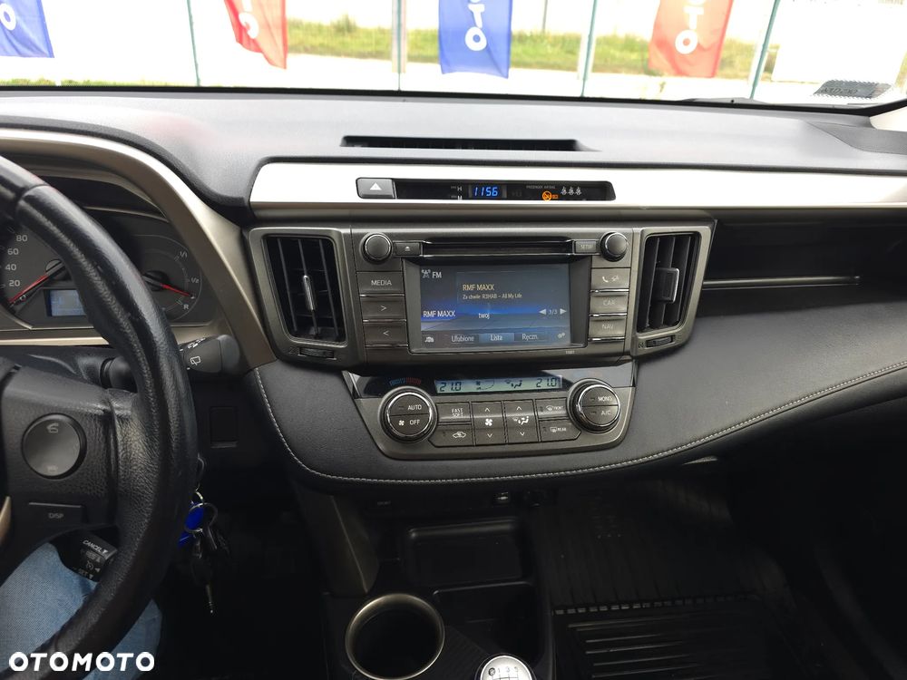 Toyota RAV4 2.0 D-4D Premium - 25