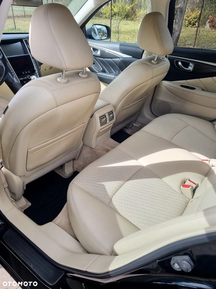 Infiniti Q50 2.2d - 8
