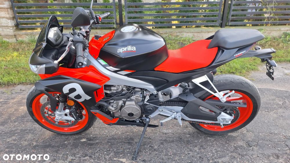Aprilia Tuono - 11