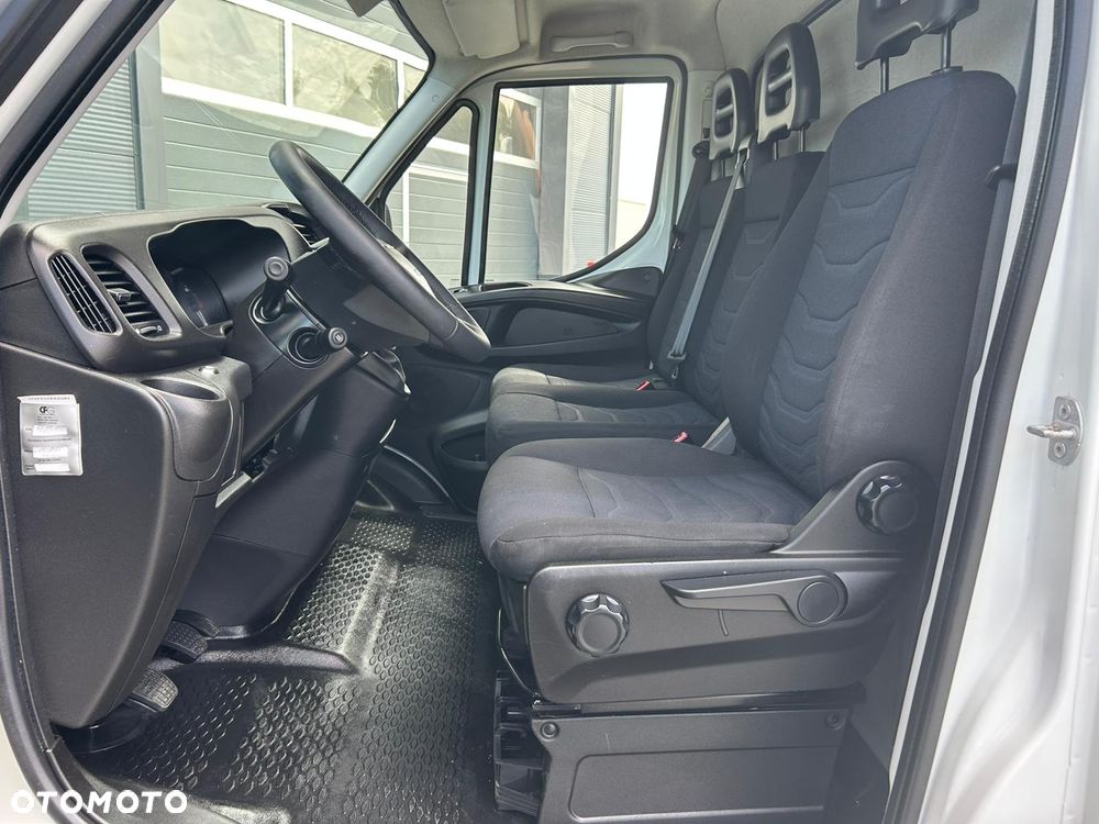 Iveco Daily 35C14 Kontener 8 palet + winda 1000kg + drzwi boczne + hak 3500kg **KLIMA**Serwis**Sprowadzony**2018R** - 11