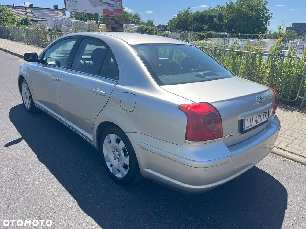 Toyota Avensis 1.8 VVT-i - 3