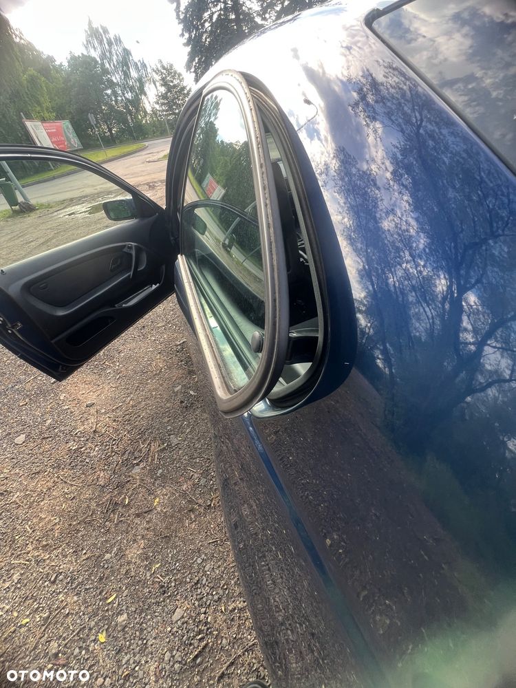 BMW Seria 3 - 16