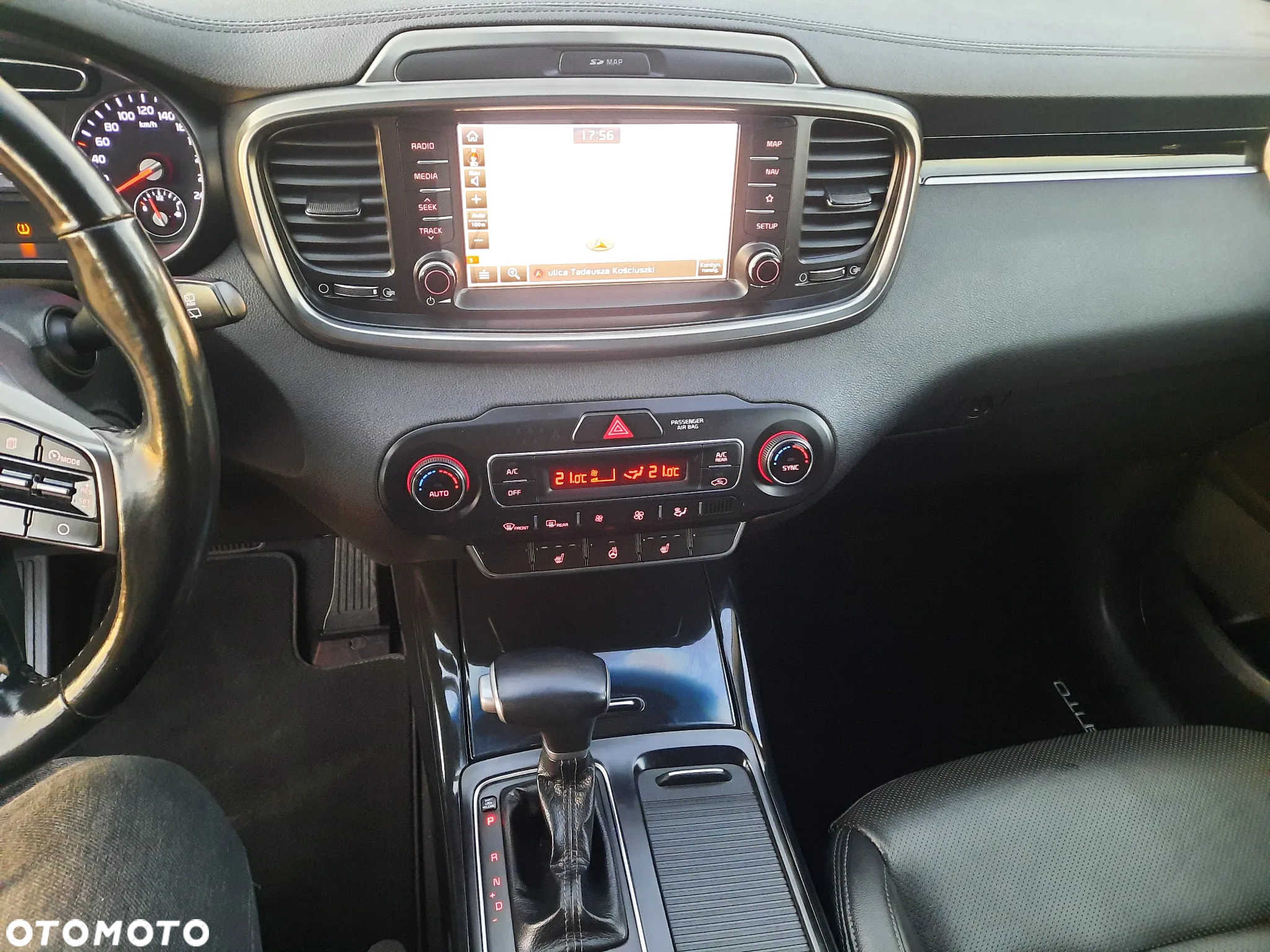 Kia Sorento - 12