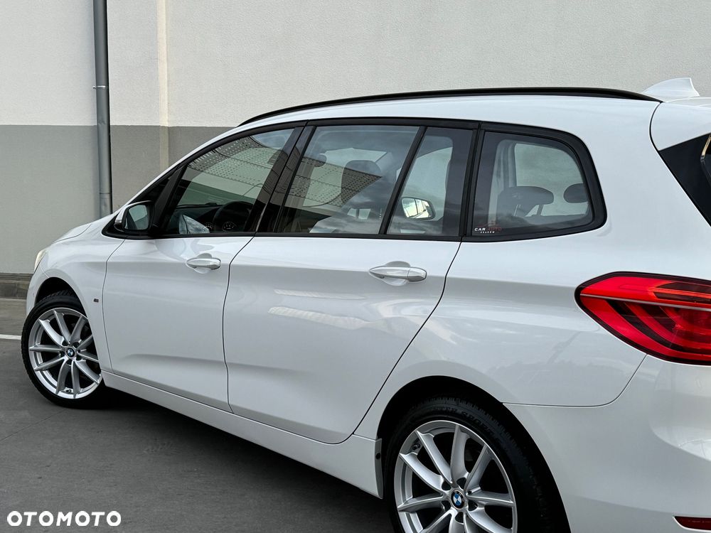 BMW Seria 2 216i GPF Luxury Line - 11