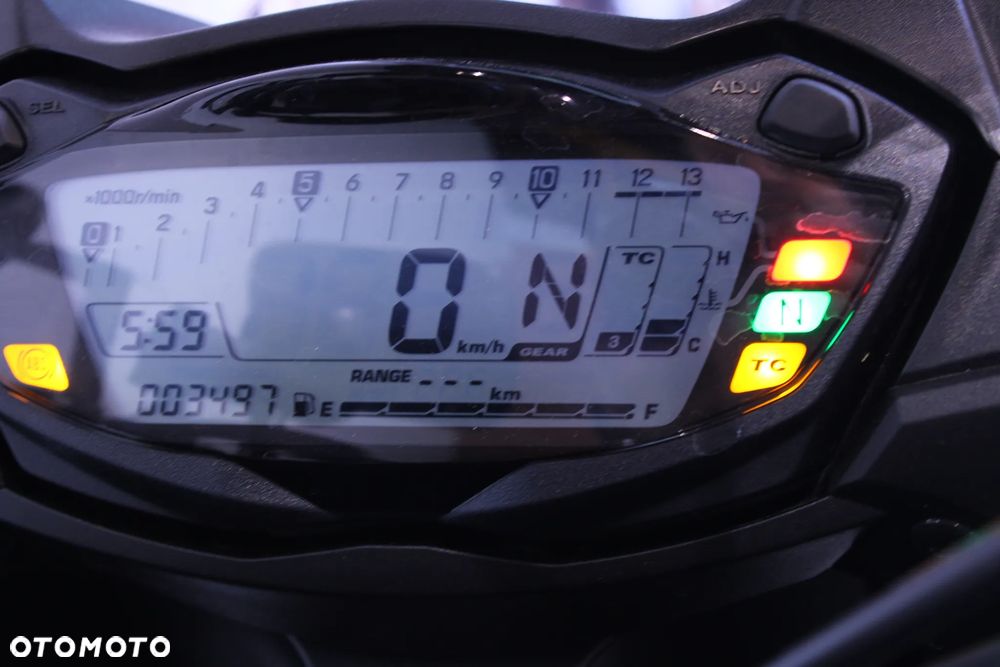 Suzuki GSX - 8
