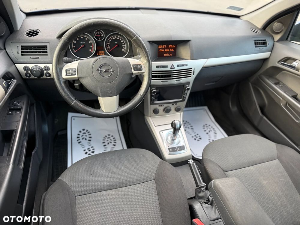 Opel Astra 1.6 Cosmo EasyTronic - 24