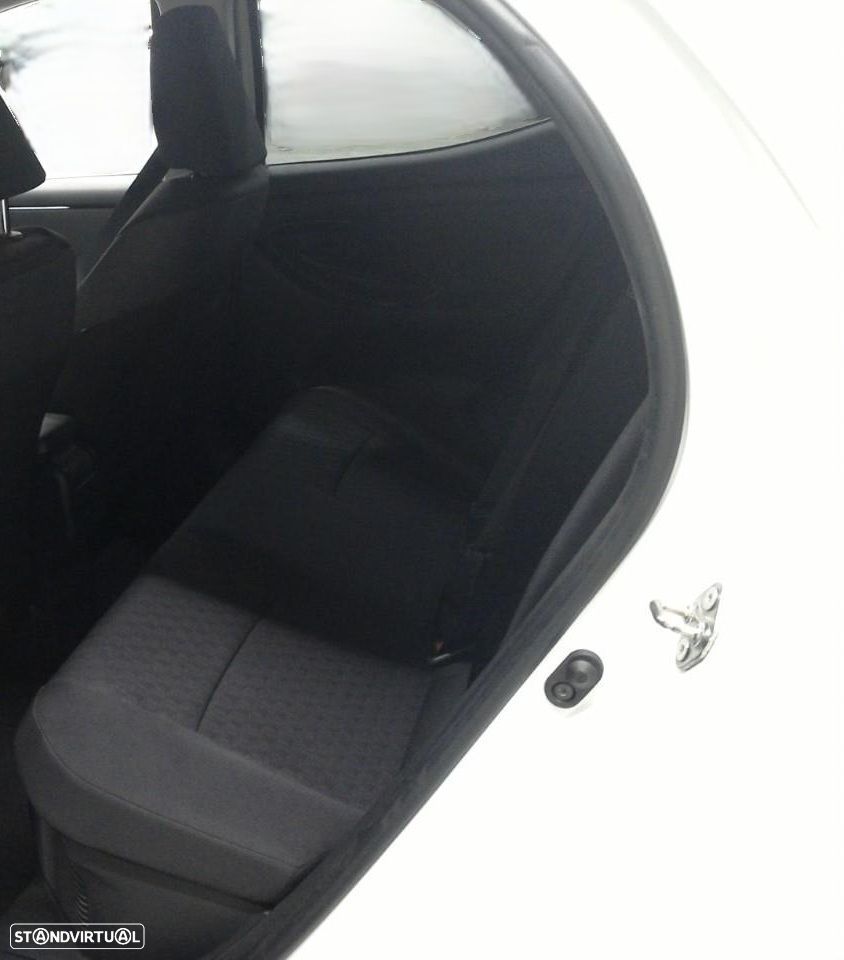 Toyota Yaris 1.5 HDF Exclusive - 5