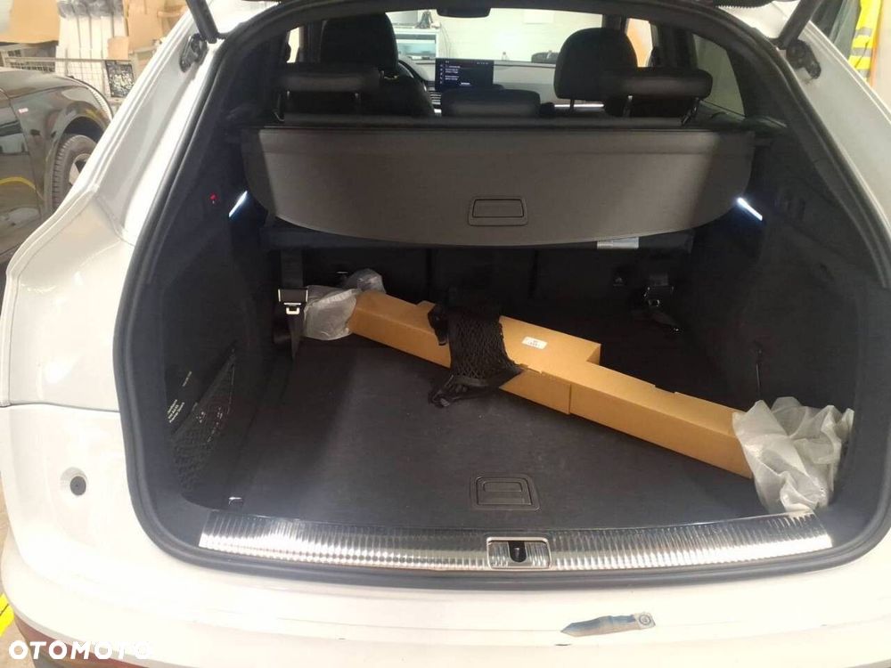 Audi Q5 Sportback - 10