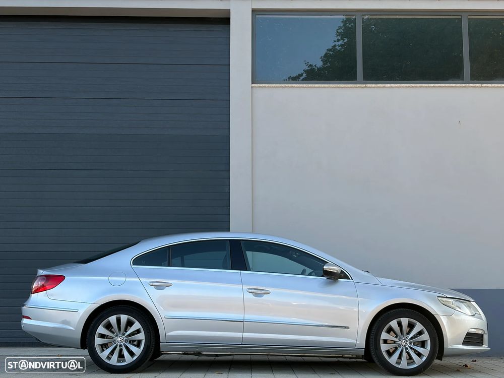 VW Passat CC 2.0 TDi BlueMotion - 41