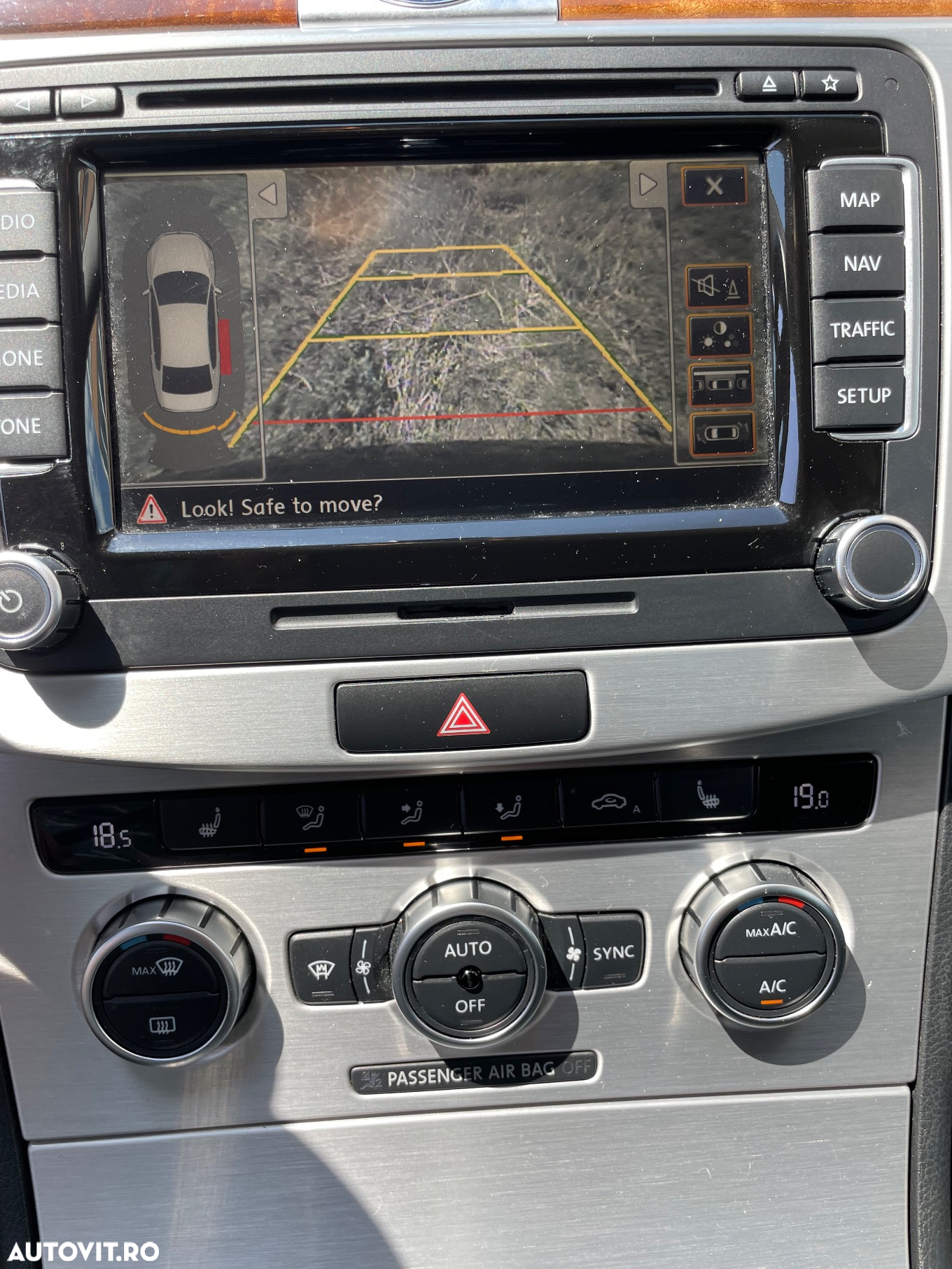 Volkswagen Passat - 14