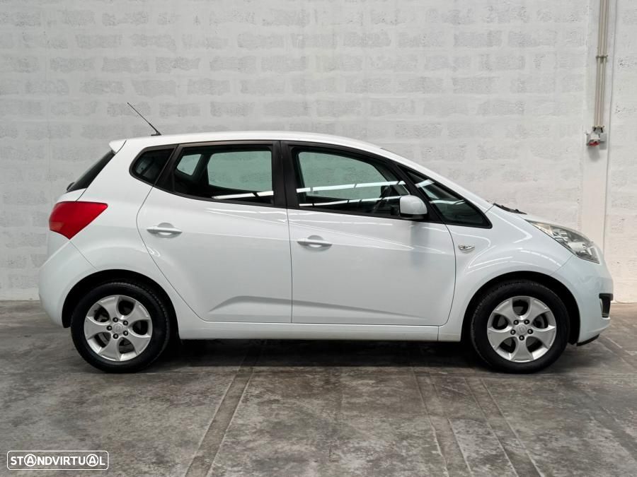 Kia Venga 1.4 CRDi ISG More - 3