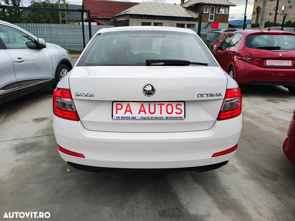 Skoda Octavia 1.6 TDI AMBITION - 22