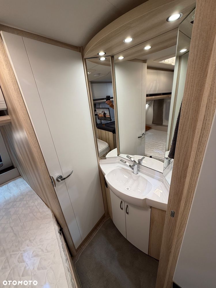 Hobby 400 SFe DE LUXE - 12