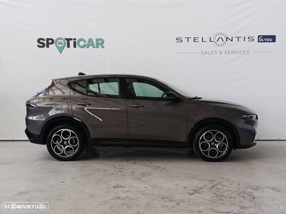 Alfa Romeo Tonale 1.5 Hybrid Sprint - 4