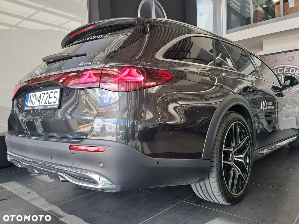 Mercedes-Benz Klasa E 220 d mHEV 4-Matic All-Terrain Avantgarde 9G-Tronic - 16