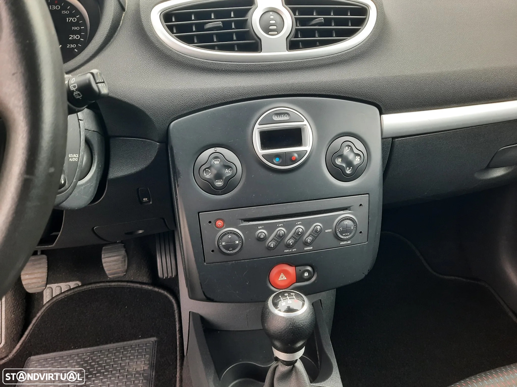 Renault Clio 1.5 dCi Dynamique - 9