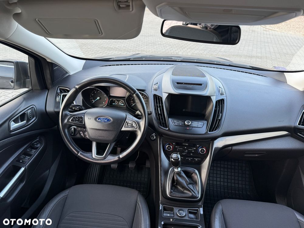 Ford Kuga 1.5 EcoBoost 2x4 Titanium - 20