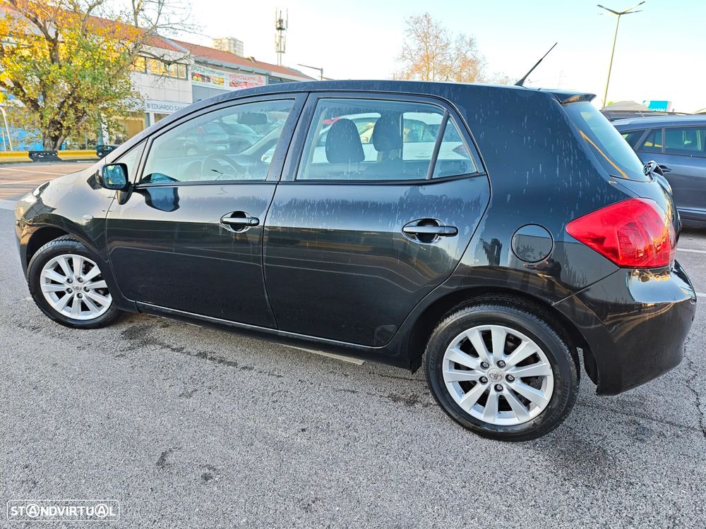 Toyota Auris 1.33 VVT-i AC - 2