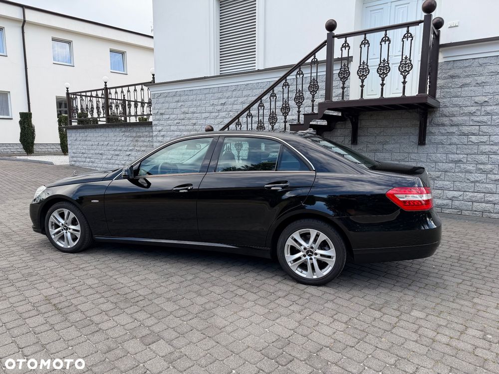 Mercedes-Benz Klasa E 220 CDI DPF BlueEFFICIENCY Automatik - 12