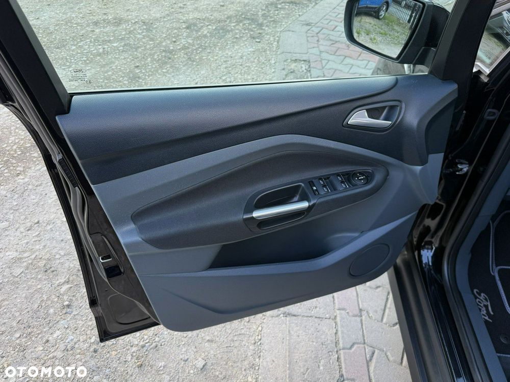 Ford C-MAX 1.6 Ti-VCT SYNC Edition - 16