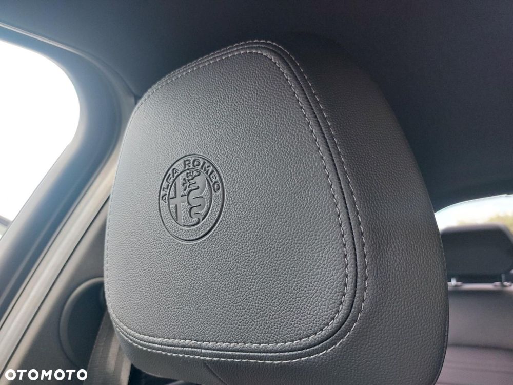Alfa Romeo Giulia 2.0 Turbo Veloce Q4 - 26