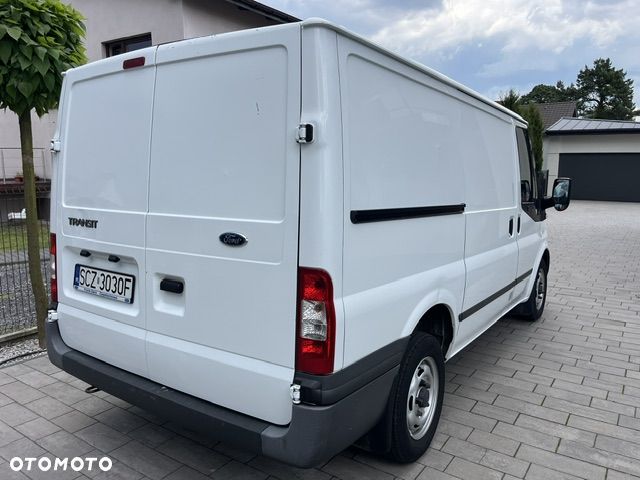 Ford Transit - 4