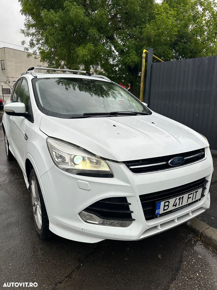 Ford Kuga 2.0 TDCi Powershift 4WD Titanium - 1
