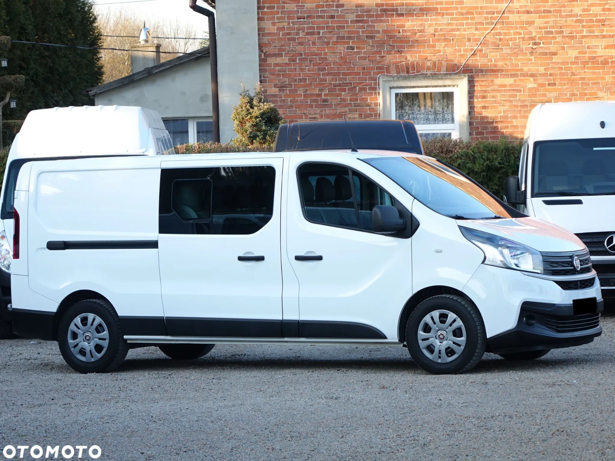 Renault Trafic 6-osobowy LONG brygadówka L2H1 - 1