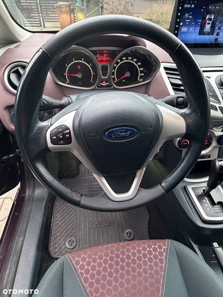Ford Fiesta 1.4 Autom Titanium - 16
