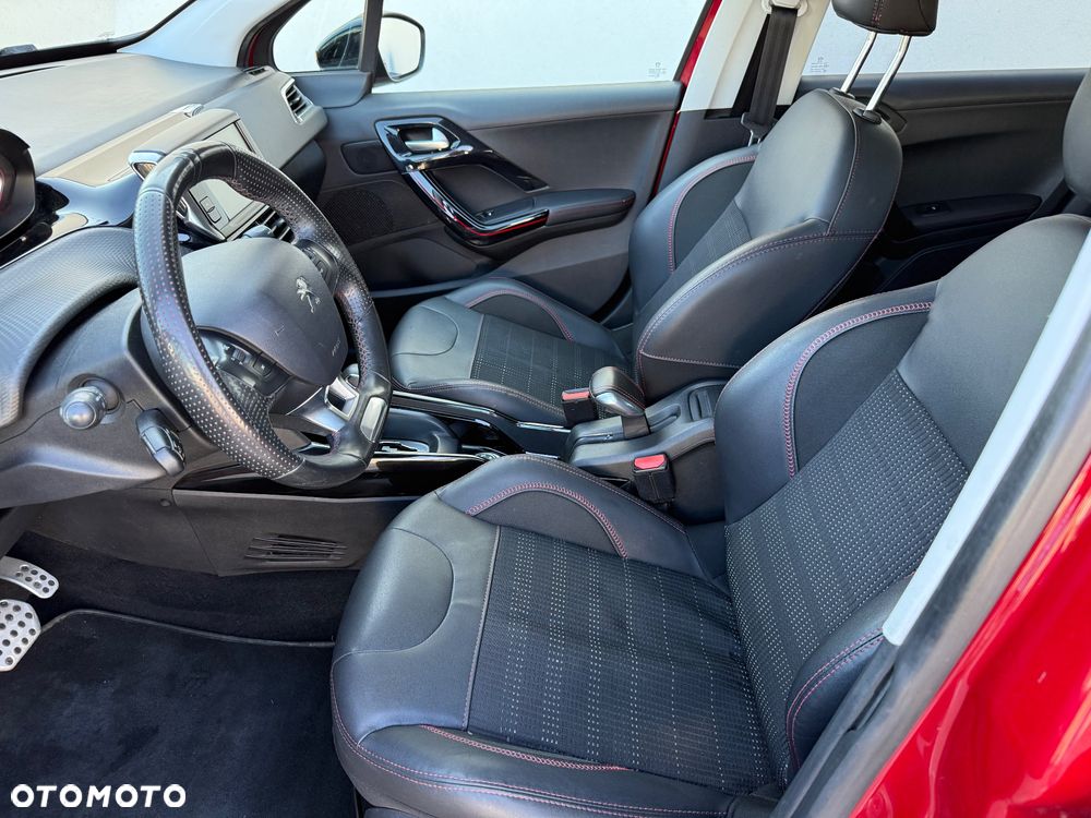 Peugeot 2008 1.2 Pure Tech Active S&S EAT6 - 14