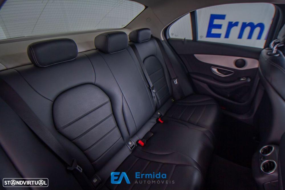 Mercedes-Benz C 350 - 25