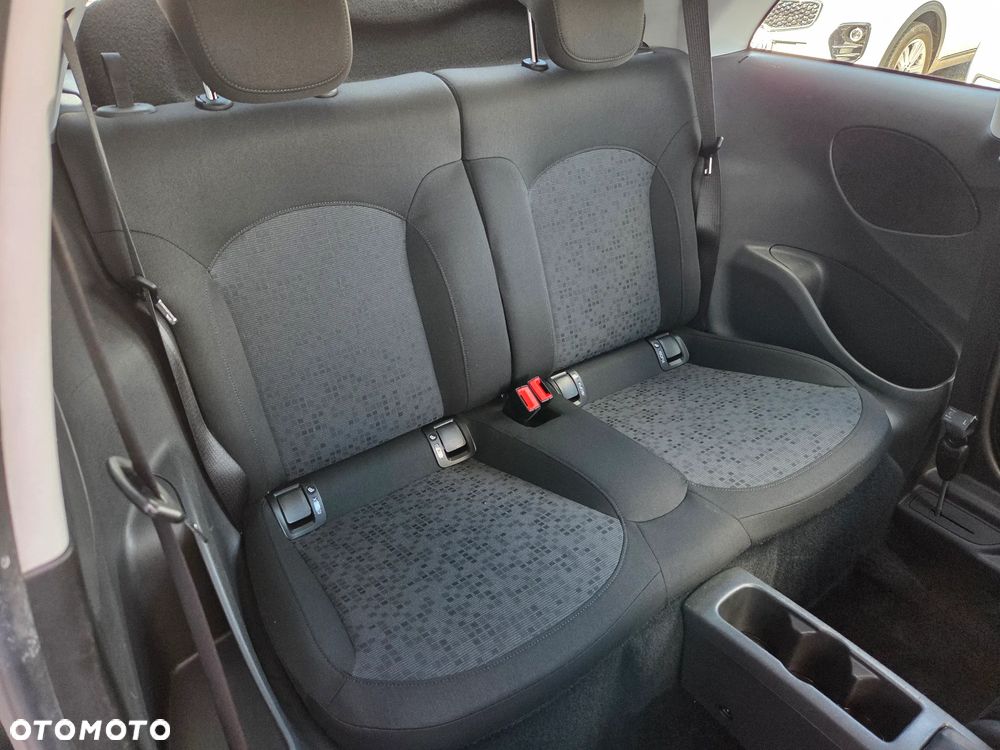 Opel Adam 1.2 Black Link - 12