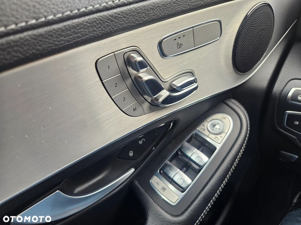 Mercedes-Benz GLC - 25