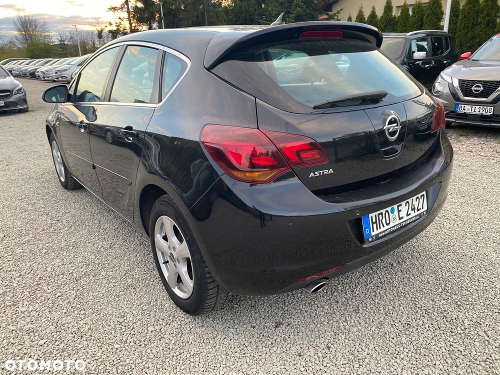 Opel Astra 1.4 Turbo Sport - 4