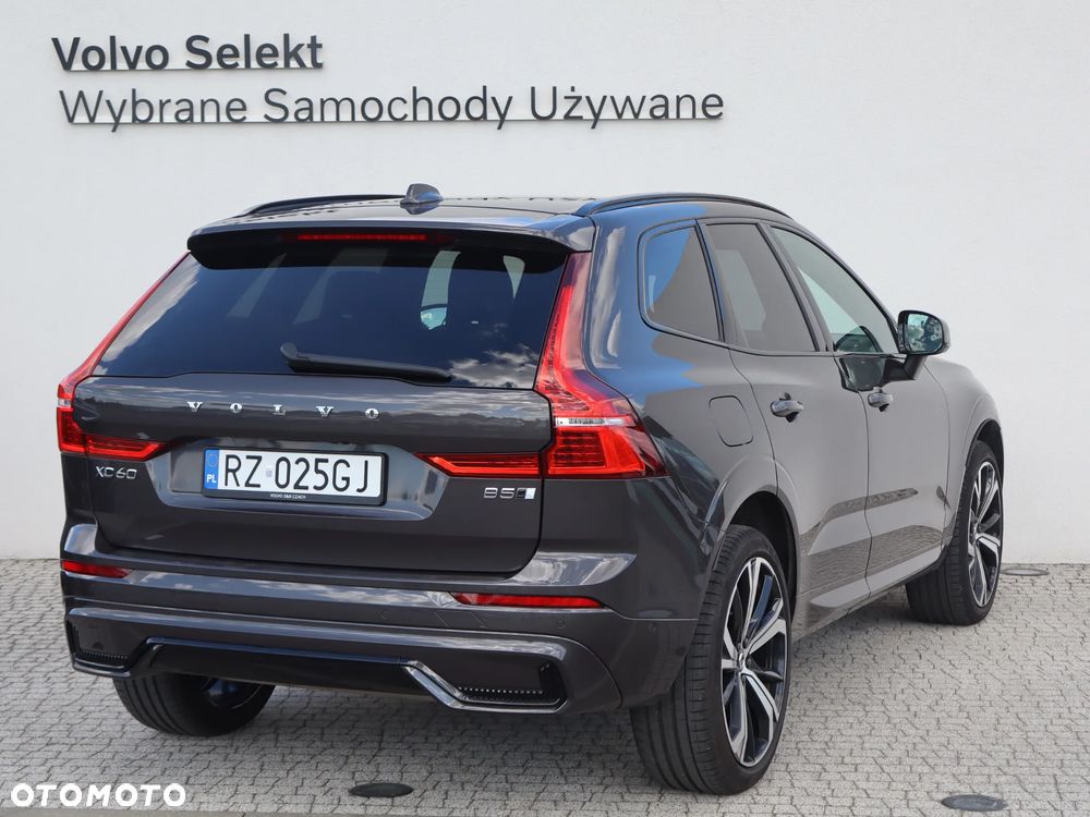 Volvo XC 60 B5 B AWD Plus Dark - 7