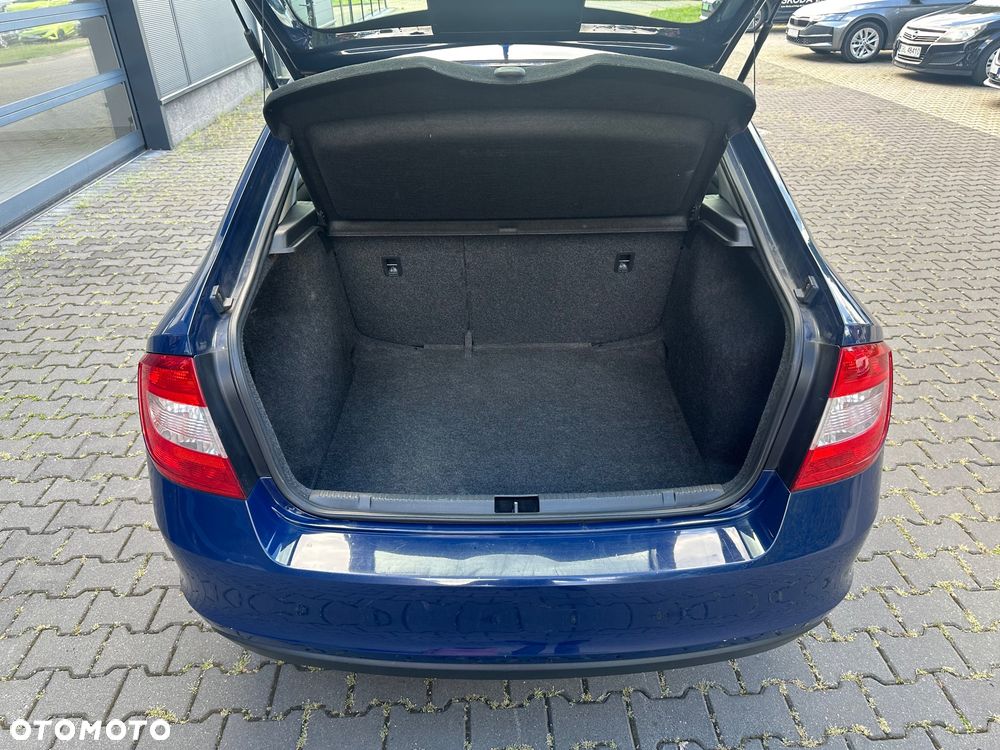 Skoda RAPID 1.2 TSI Active - 17