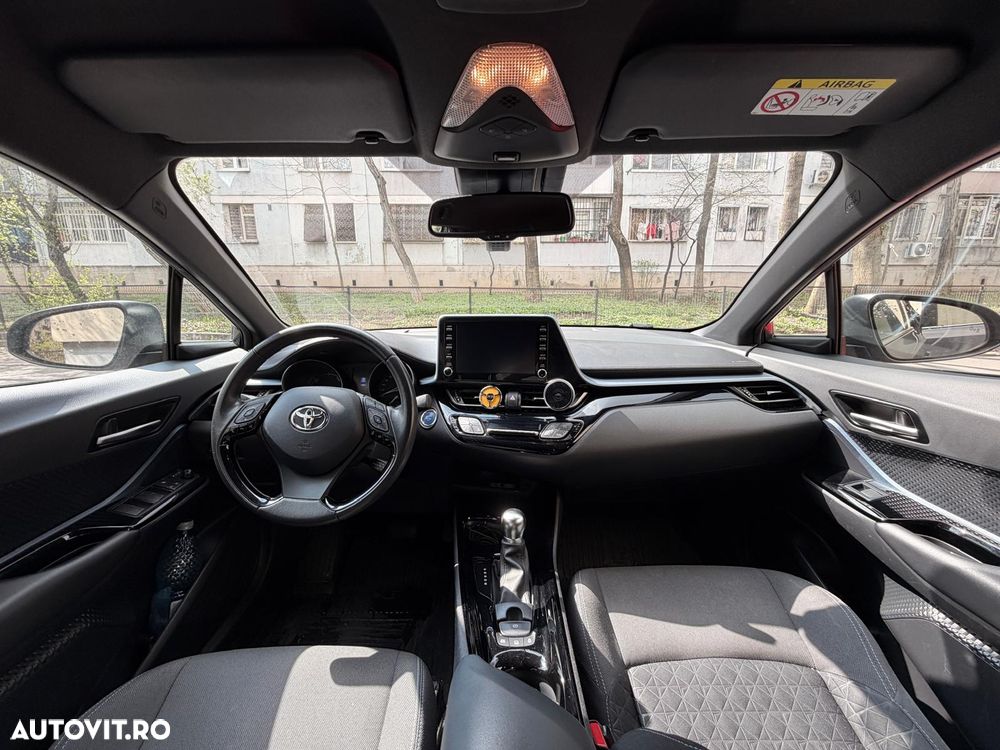 Toyota C-HR 1.8 HSD 4x2 CVT C-ult LED - 13