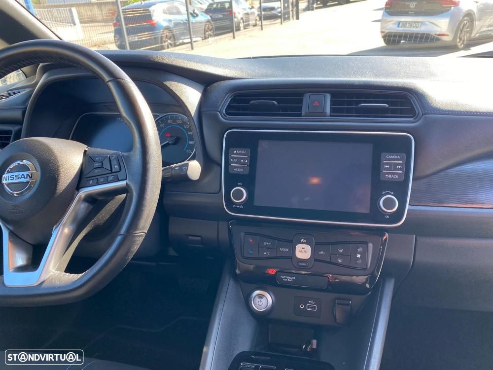 Nissan Leaf N-Connecta - 6