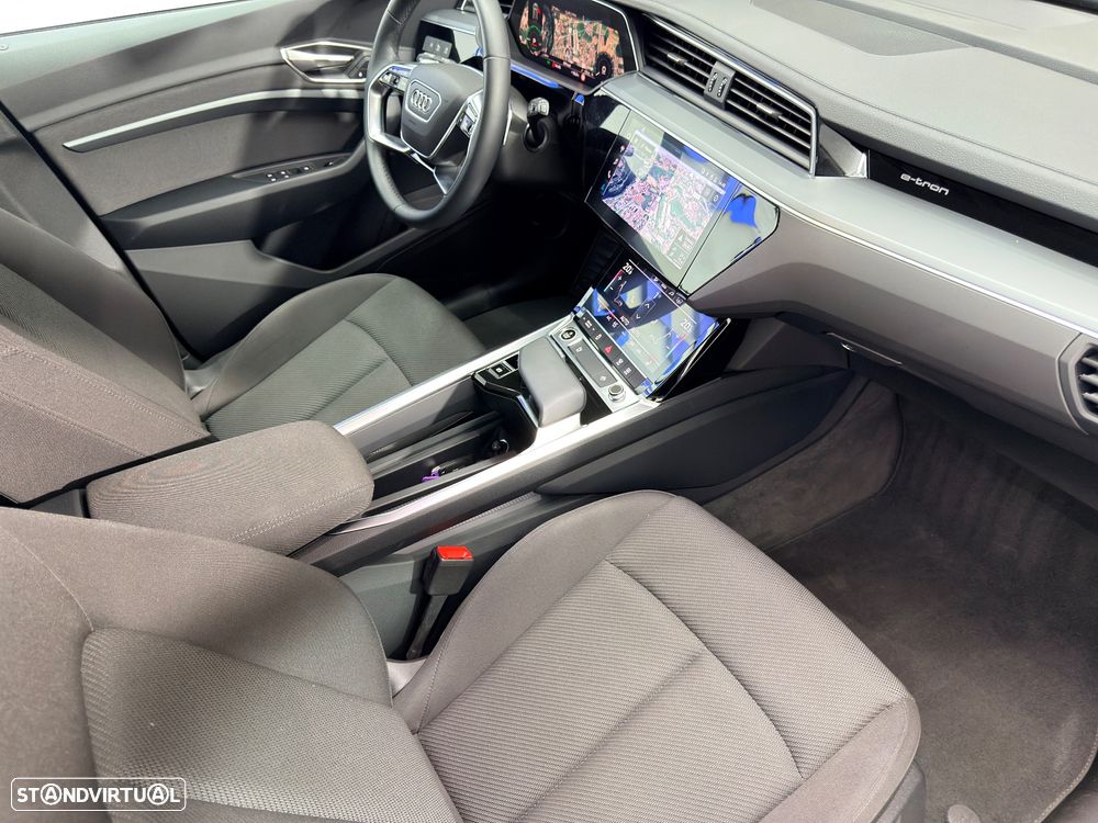 Audi Q8 e-Tron 50 quattro advanced - 21