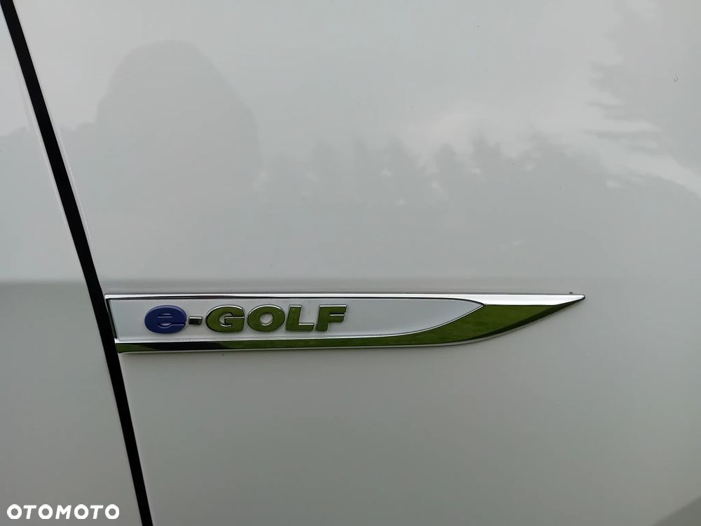 Volkswagen Golf - 32