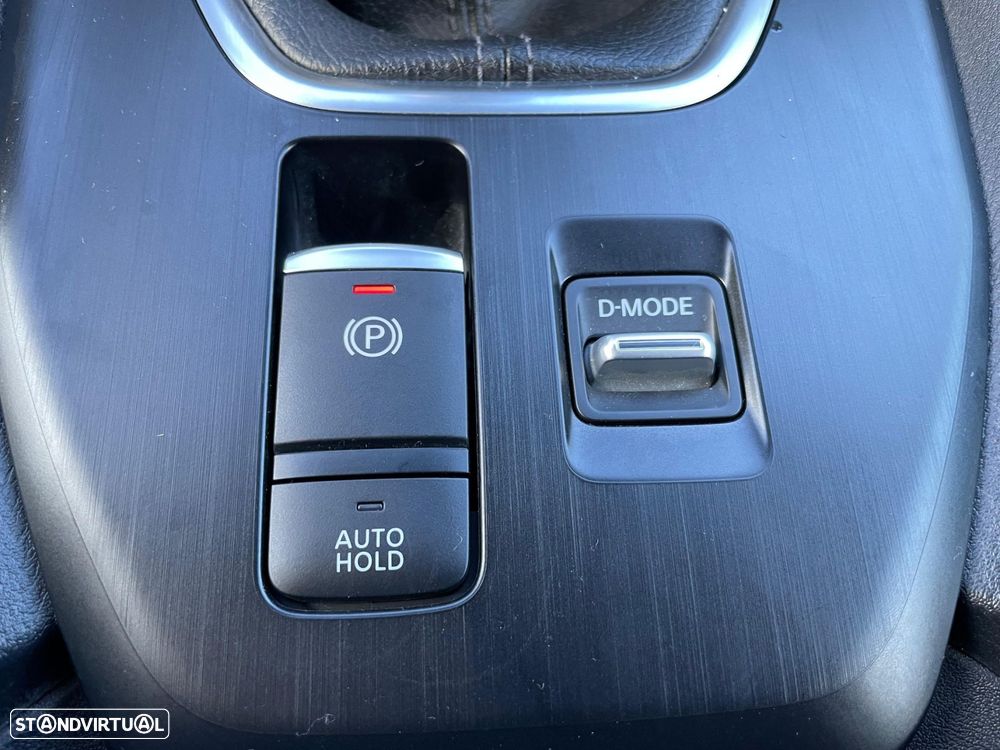 Nissan Qashqai 1.3 DIG-T N-Connecta - 26