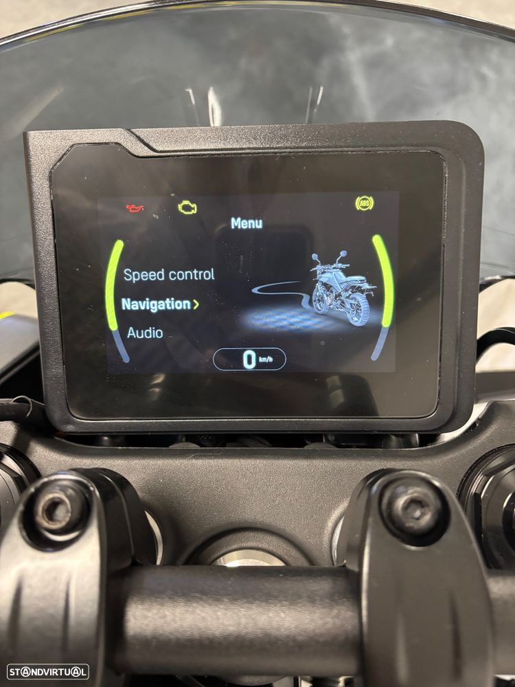 Husqvarna Svartpilen 125 - 13