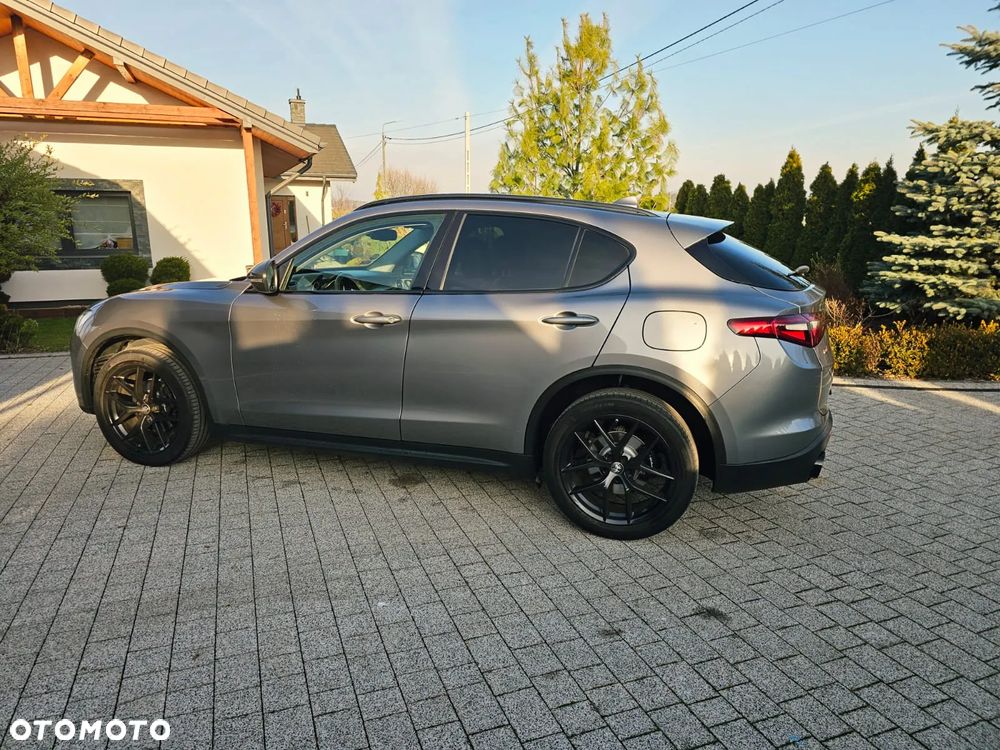 Alfa Romeo Stelvio 2.0 Turbo B-Tech Edition Q4 - 25