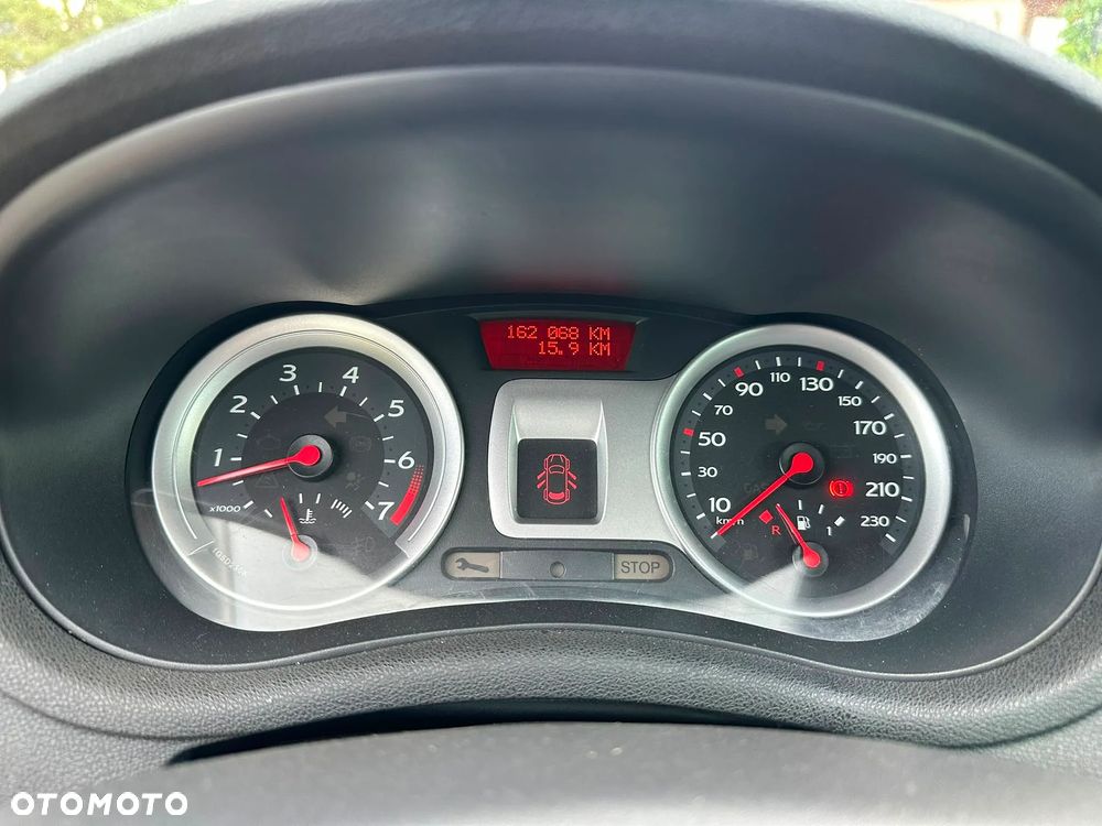 Renault Clio - 19