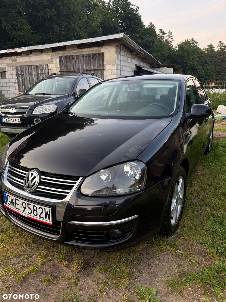 Volkswagen Jetta 1.6 Comfortline - 2