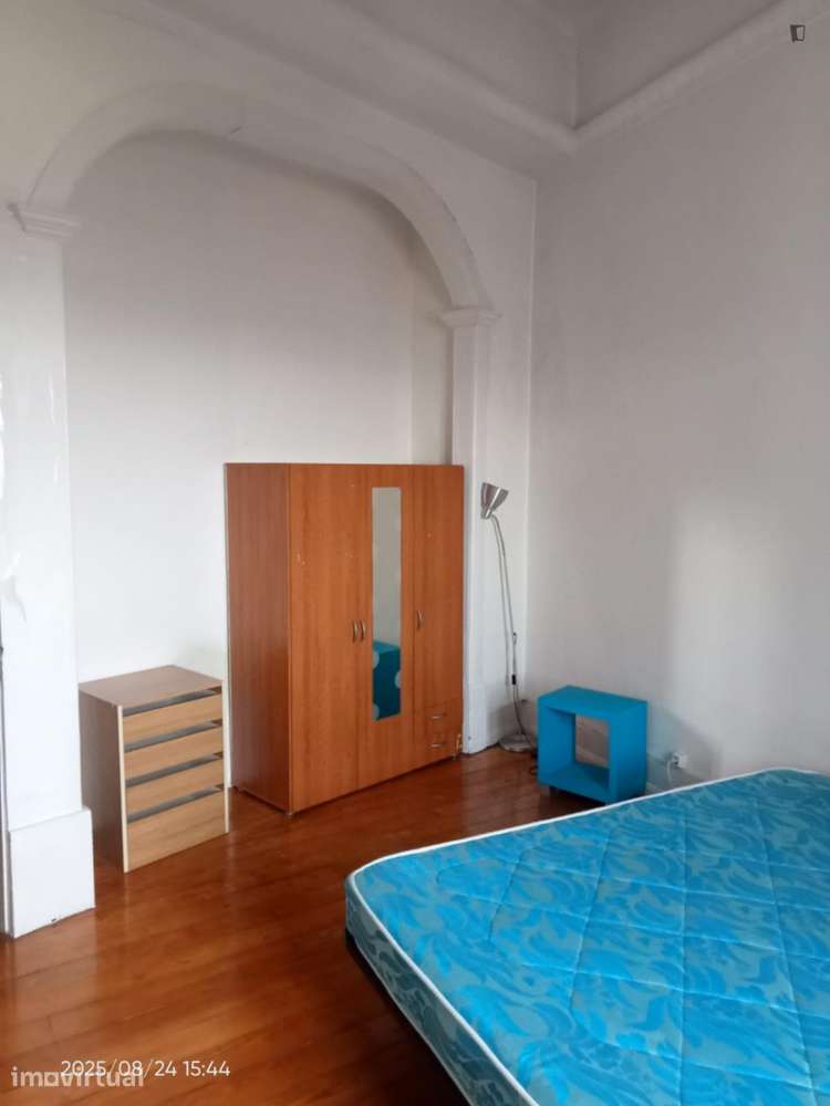Quarto - localizado em Covilha - Grande imagem: 2/6